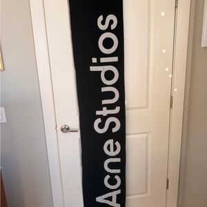 Acne Studios Gray and Black Textured Scarf